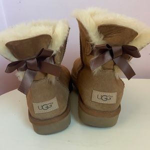 Bailey bow ugg boots